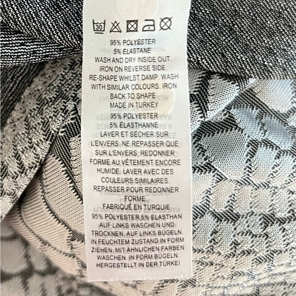 French Connection Long Sleeve Snake Jacquard Dress. - Picture 6 of 11